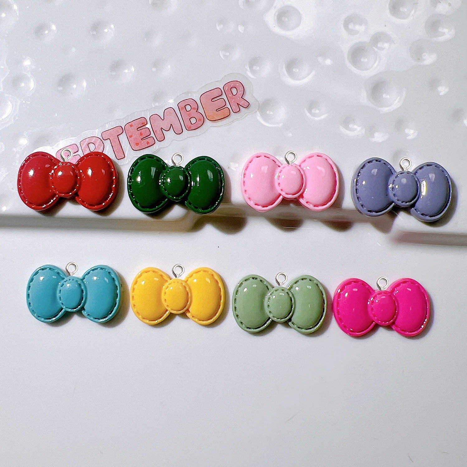 จี้เรซิ่นรูปโบว์การ์ตูนน่ารัก  - Resin Art Earrings Material บทวิจารณ์และราคา