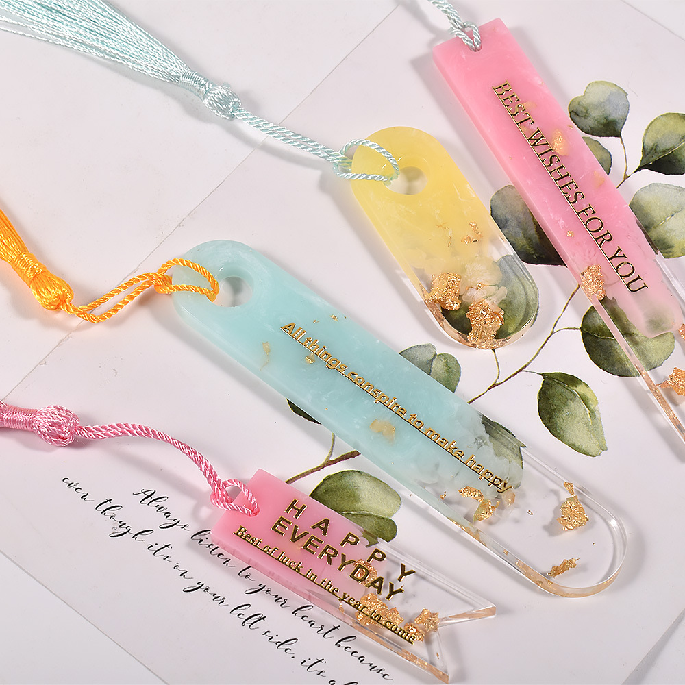 รูปไข่บุ๊คมาร์คแม่พิมพ์ซิลิโคน - Resin Art Made Simple Book บทวิจารณ์และราคา